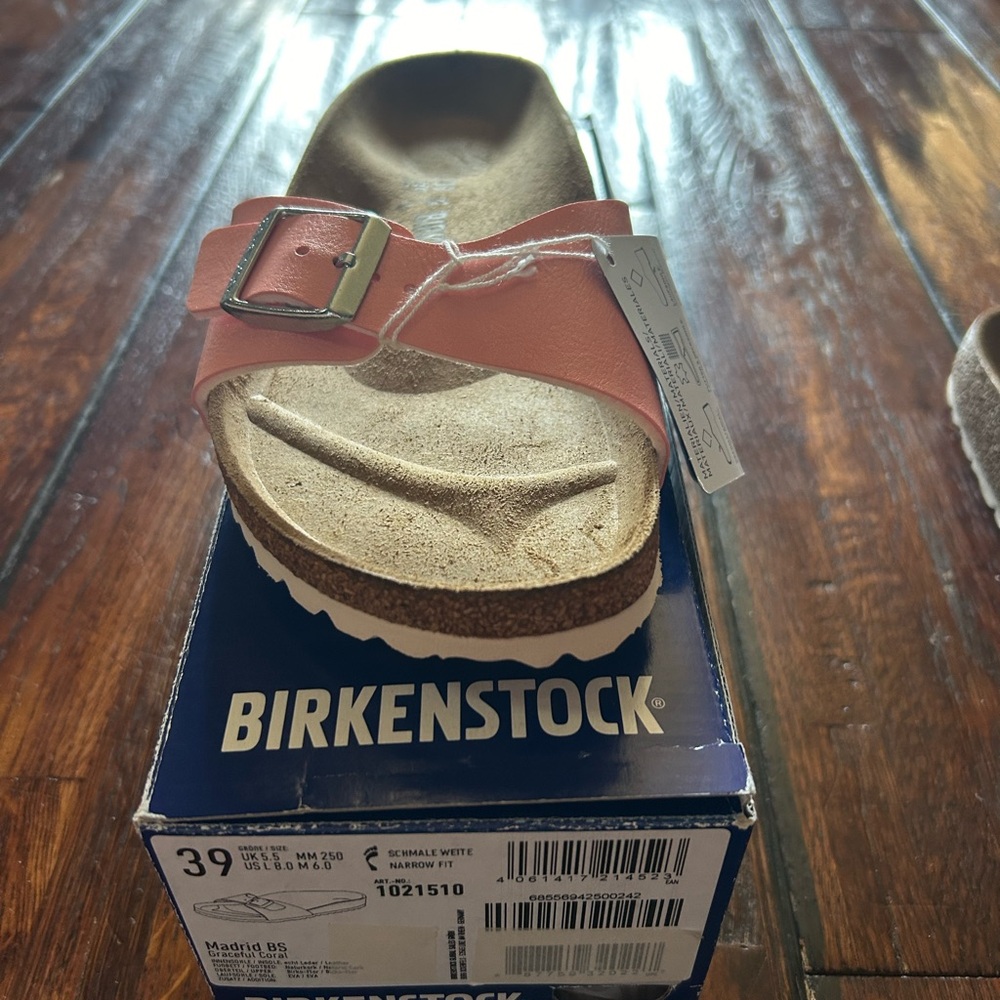 ❗️Brand New Birkenstocks❗️ - Picture 4 of 5